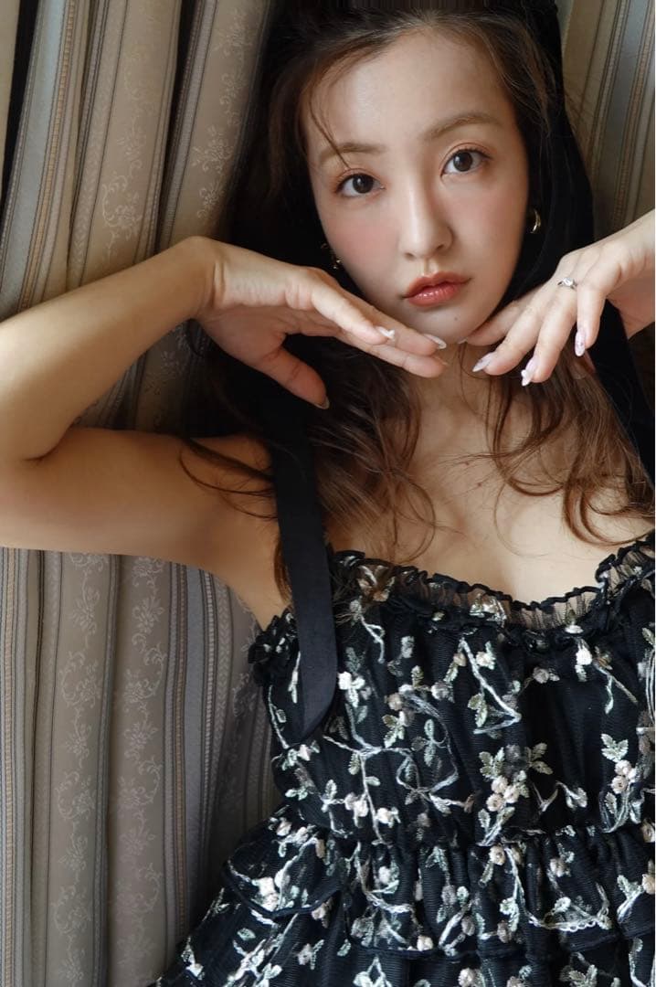 ロージールーチェ　エンブロイダリー　刺繍　キャミソール