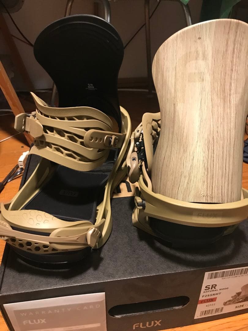 24〜25 FLUX SR Mサイズ　美品　送料込み