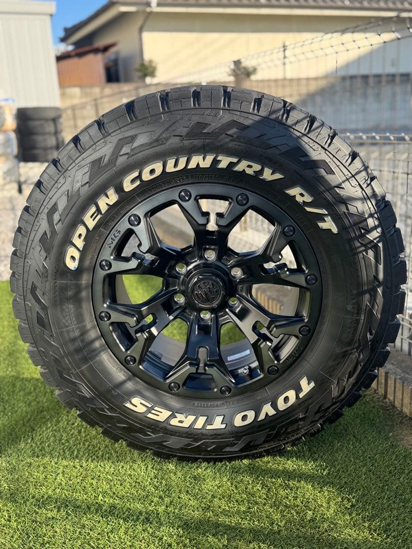 ⭐︎プラド150 後期⭐︎タイヤ⭐︎アルミホイールセット⭐︎美品⭐︎低走行