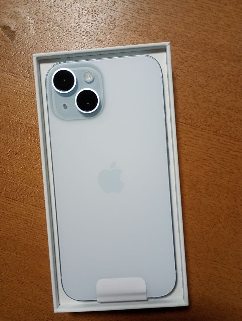 Apple iPhone 15 128GB ブルー docomo　本体一括購入品