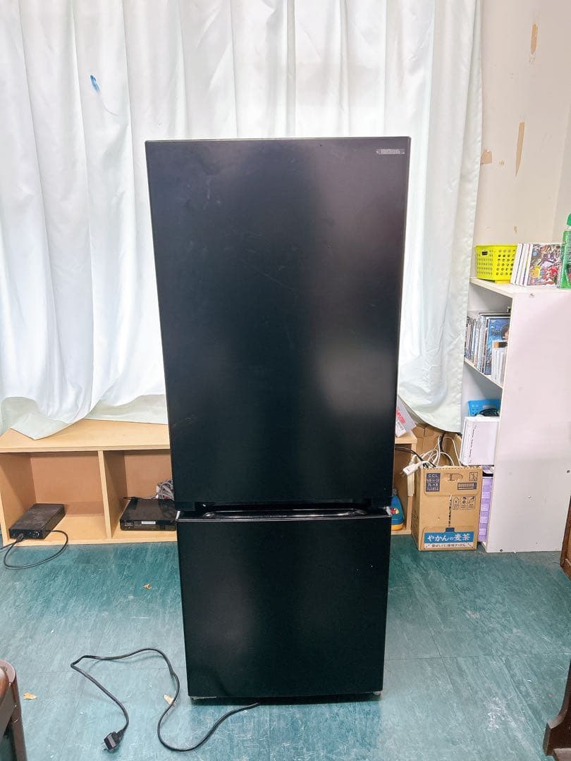 YAMADA 黒い冷蔵庫 156L YRZ-F15J