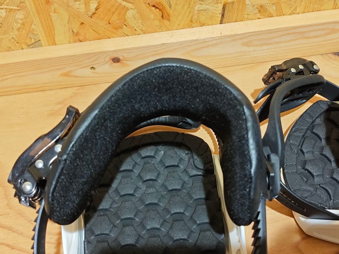 SALOMON RHYTHM Sスノーボードビンディングバインディング