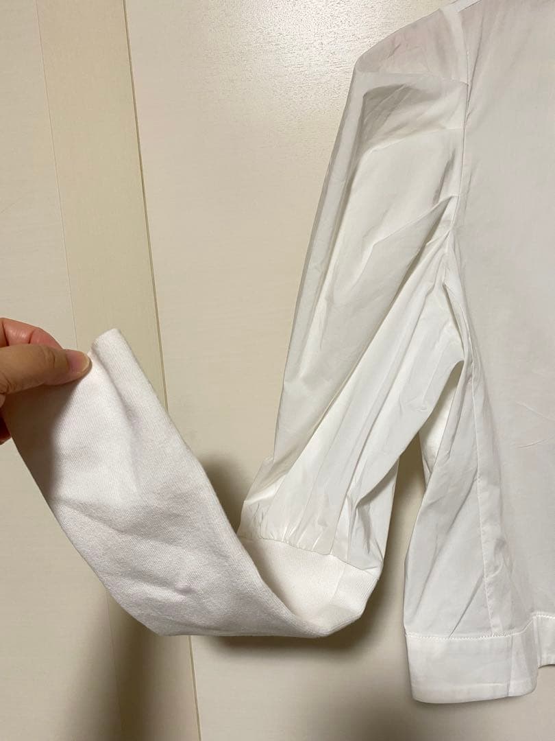 MmmOです。新品タグ付き　Sov. ソブ　ホワイト シャツブラウス　38