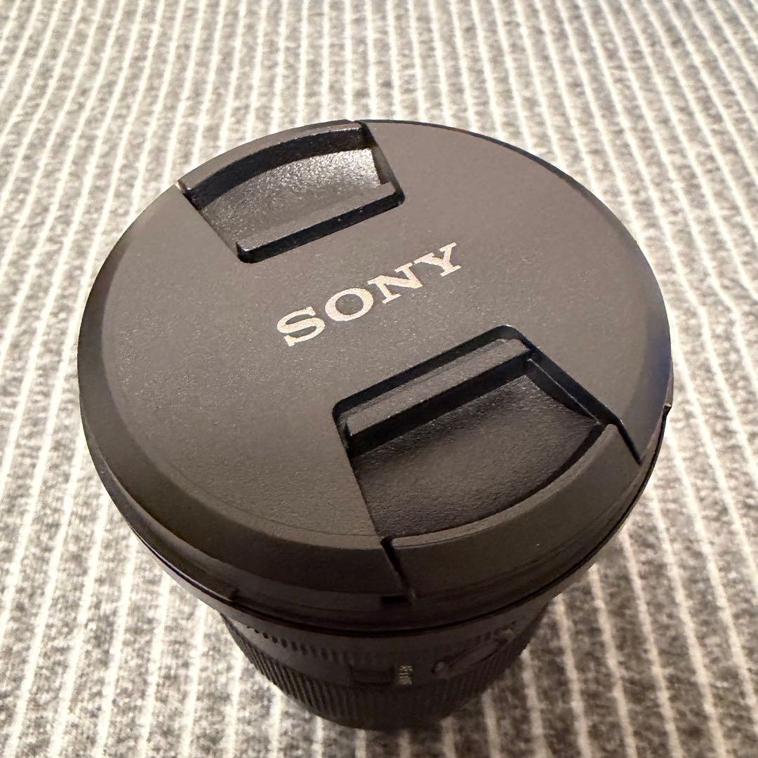 完動品　SONY レンズ　FE 24-70mm F2.8 GM II