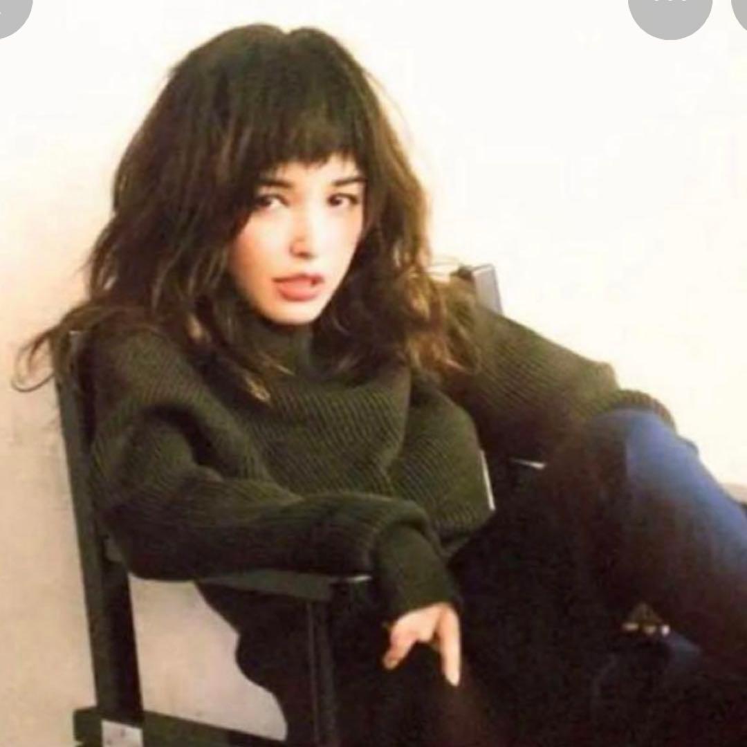 【モデル梨花着用】HYKE ハイク　ボトルネックニット　BLACK