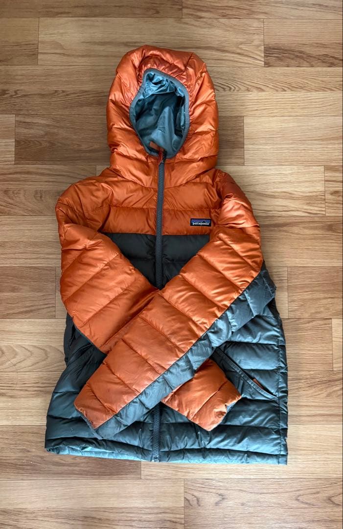 patagonia フード付きダウンジャケット オレンジ・グレー
