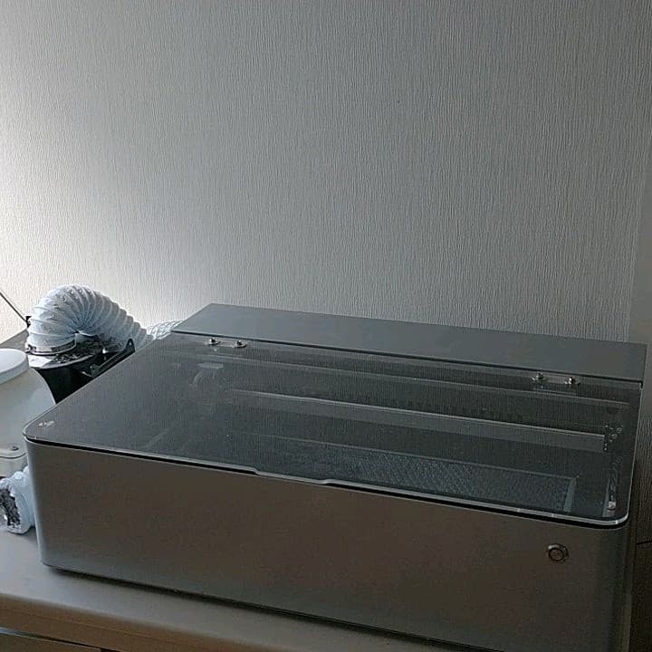 レーザー加工機　Podea-02