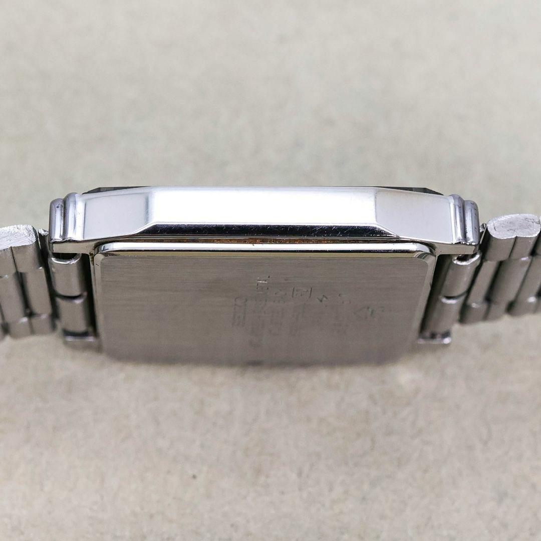 稼働 SEIKO 腕時計 黒文字盤 スクエア 新品電池 シンプル1936