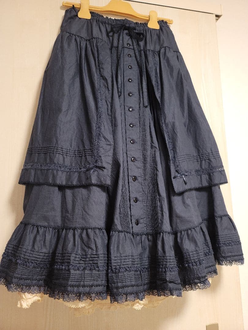 PINK HOUSE ロゴ刺繍入りエプロン風ローンスカート