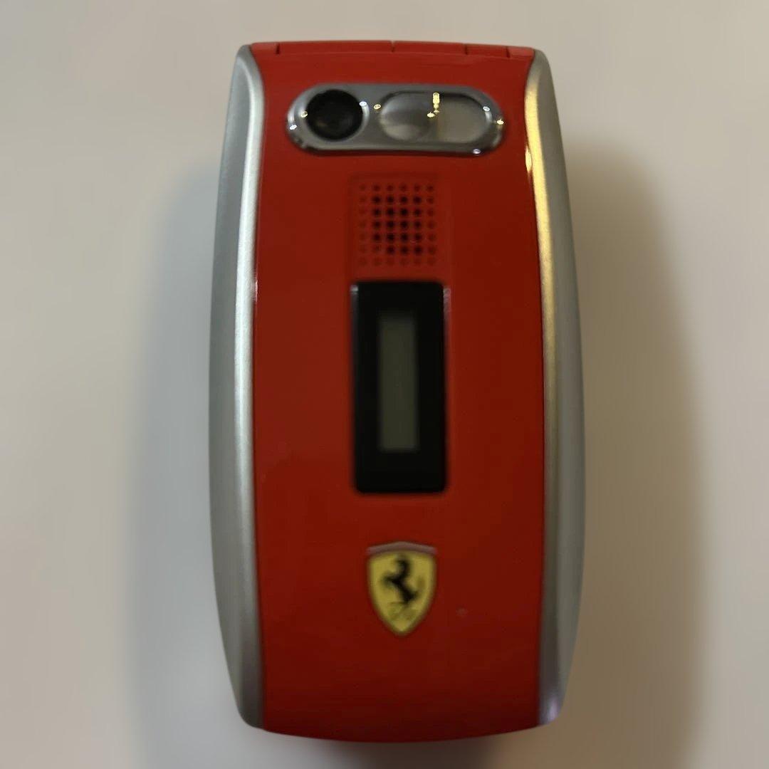 Ferrari 折りたたみ携帯電話 Vodafone レッド本体のみ　（激レア）