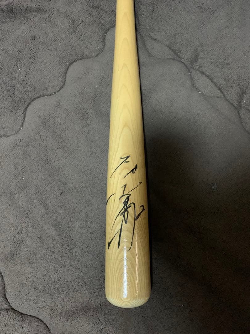 MizunoPro NPB公認印入り木製バット 小笠原道大選手直筆サイン入り