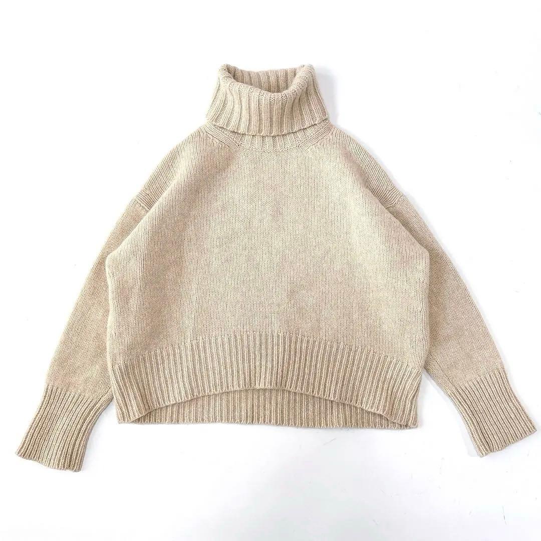 美品⁑ギャルリーヴィー　ファインウールタートルネックニット　ライトベージュ　S