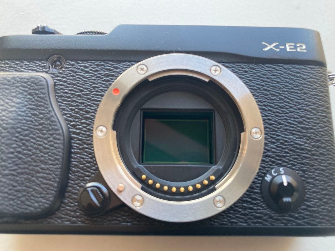 FUJIFILM X-E2 ミラーレス一眼カメラ　ボディ