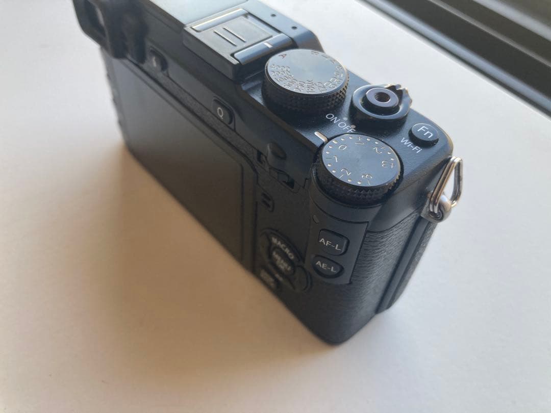 FUJIFILM X-E2 ミラーレス一眼カメラ　ボディ