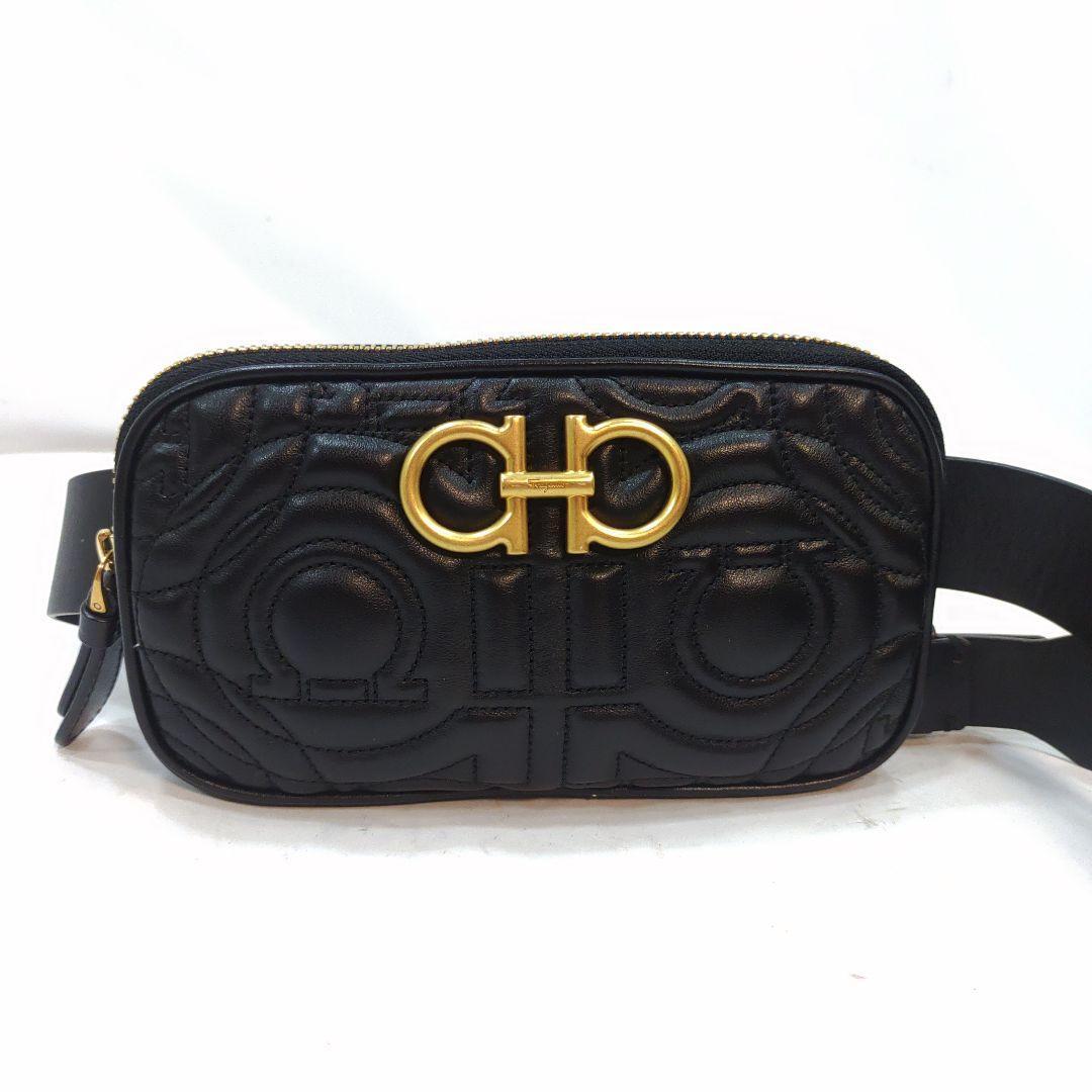 【未使用級】フェラガモ ウエストポーチ ガンチーニ キルティング レザー 黒