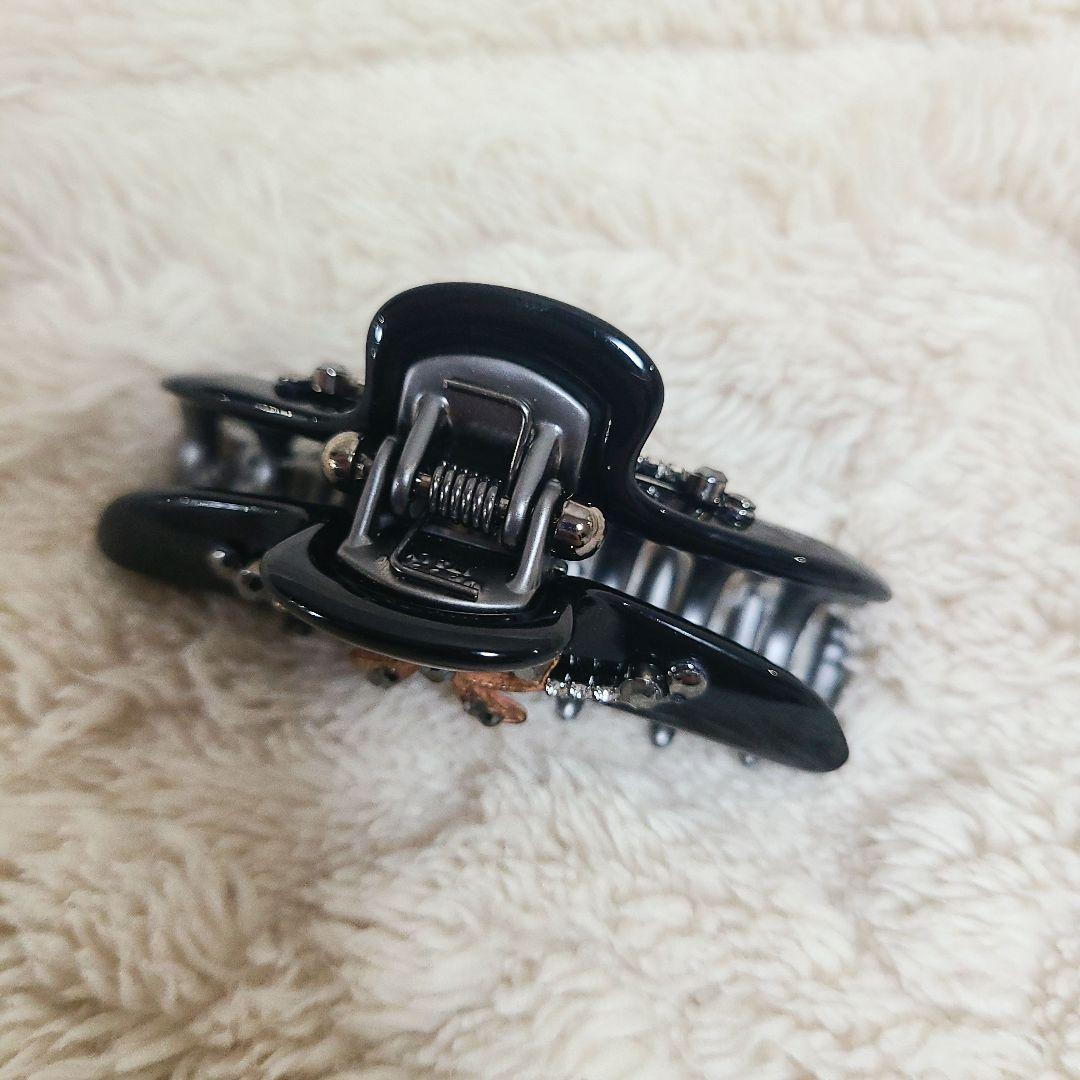 【新品未使用】acca ストーン付きヘアクリップ Mイズ