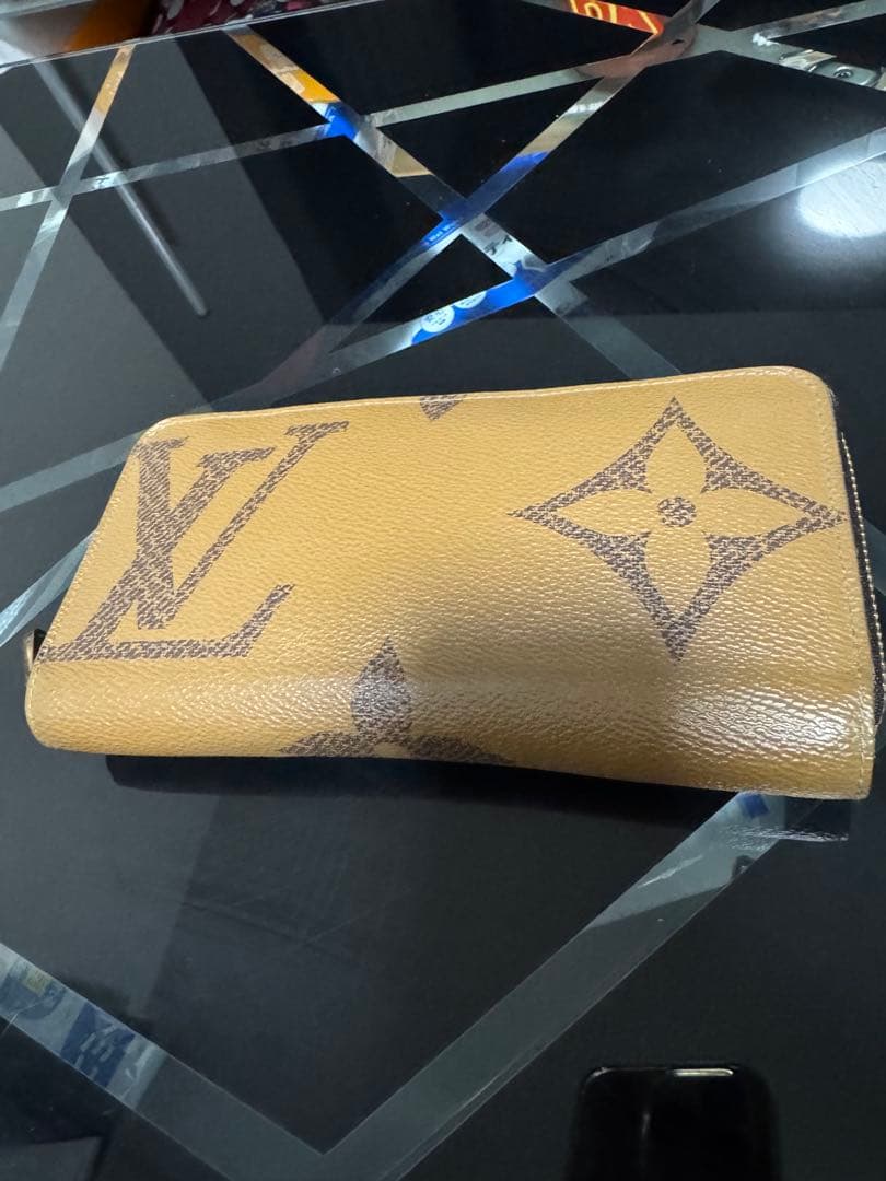 モノグラム　ジャイアントリバース　ジッピーウォレット　レザー