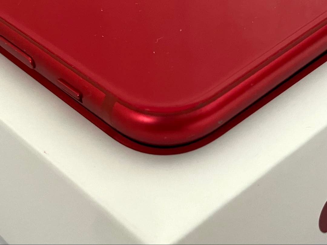 iPhone SE 第2世代 RED 64GB SIMフリー