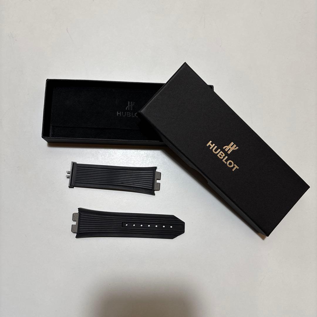 HUBLOT 今期購入　ビッグバン ウニコ用 45mm ブラック　ラバーベルト