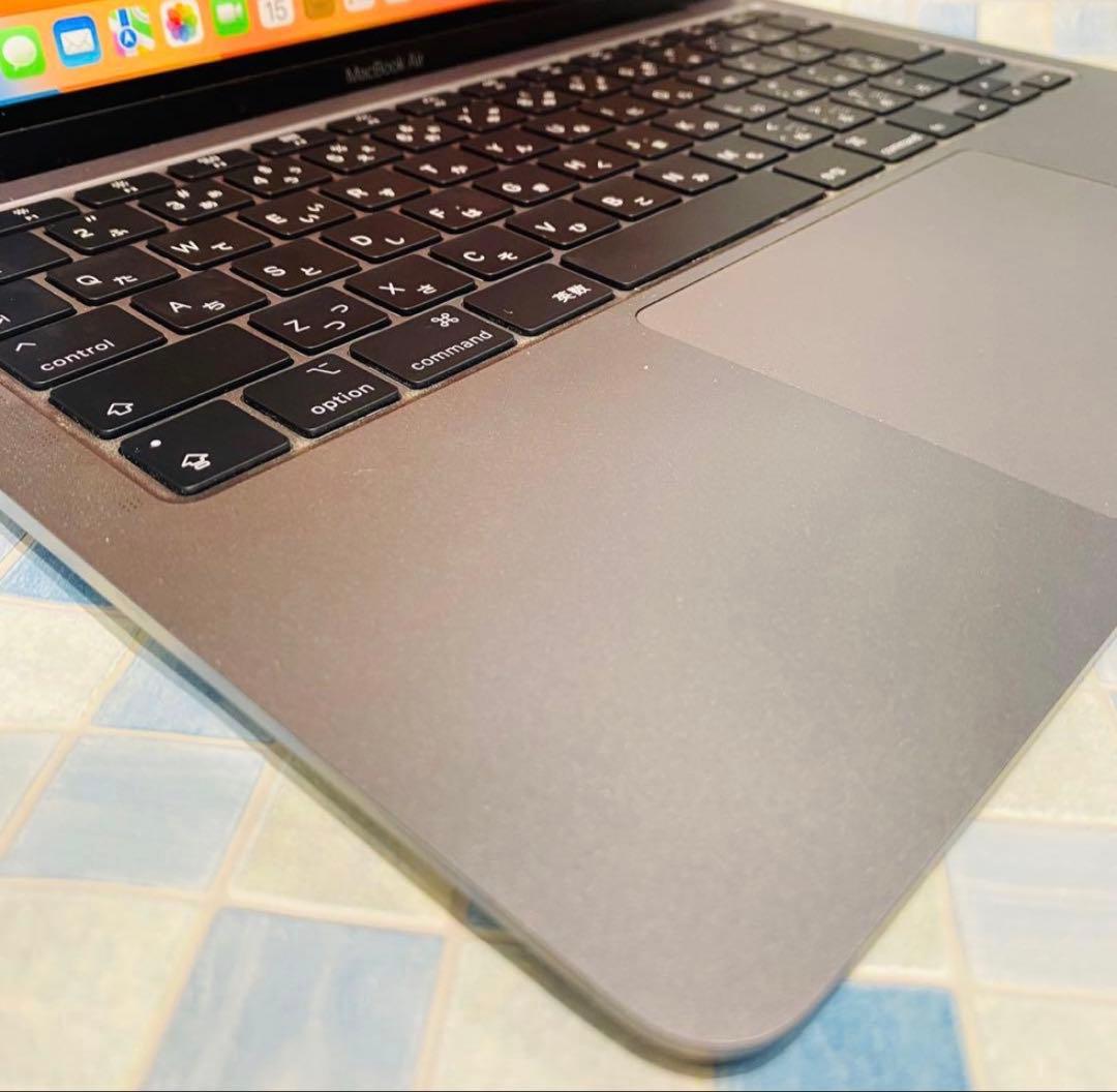MacBook本体 MacBook Air 13 2020 i3 8GB 256GB A2179