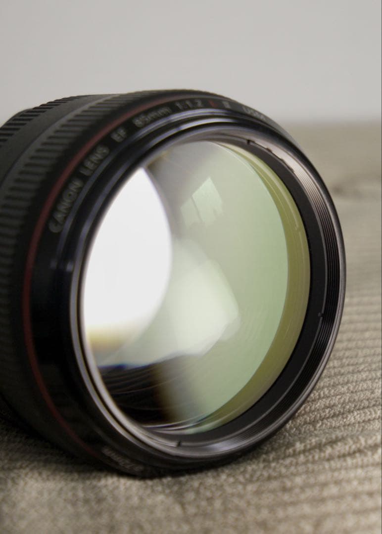Canon EF 85mm f/1.2L II USM レンズ
