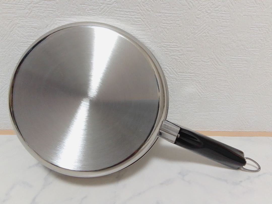 ☆未使用☆ Amway アムウェイ 中フライパン 片手鍋 クイーン