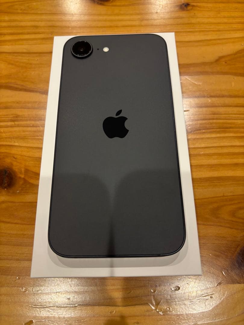 Apple iPhone16e ブラック　128GB SIMフリー