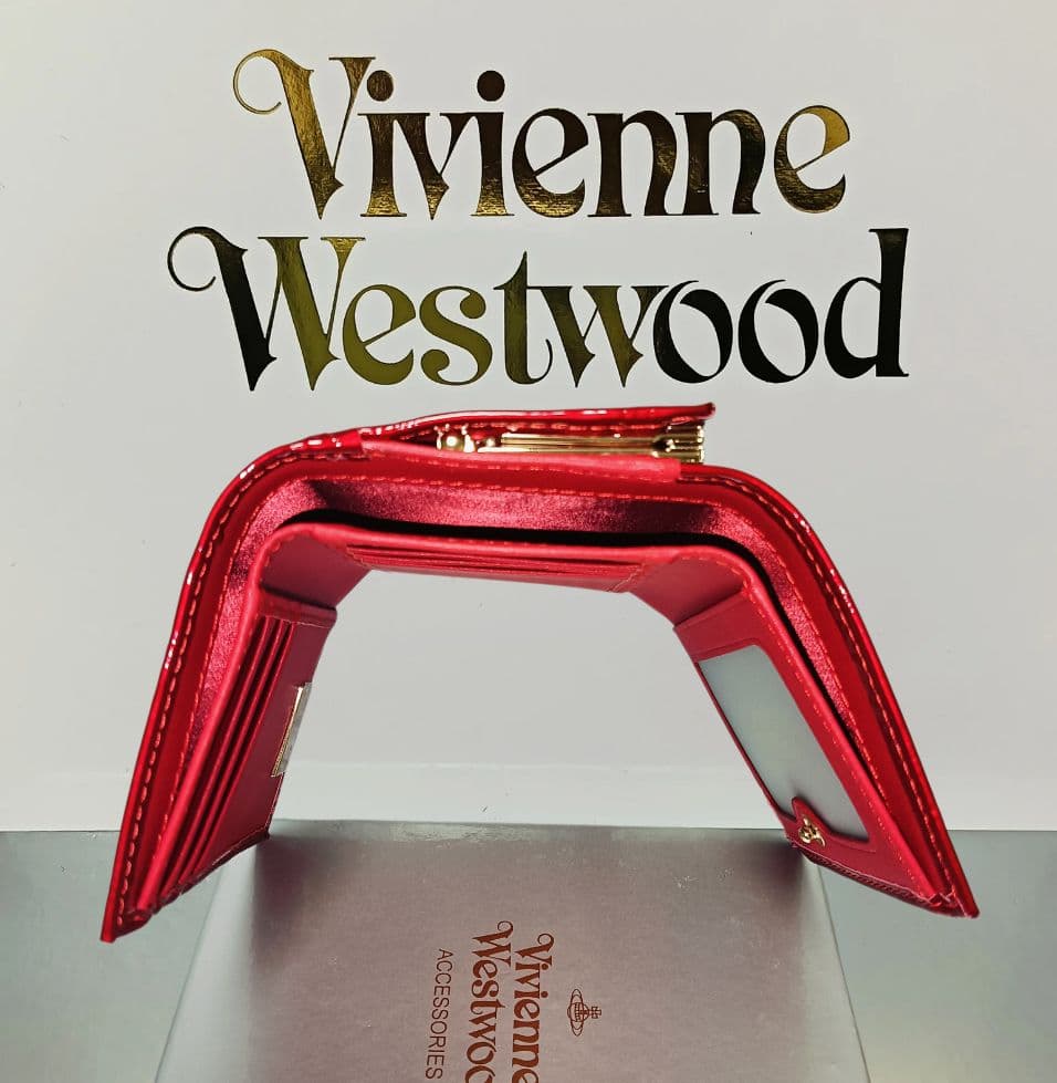 【新品】Vivienne Westwood 3つ折り財布 エナメル 赤 正規品