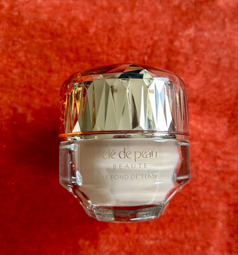 クレドポーボーテルフォンドゥタンn オークル10 残量8-9割程