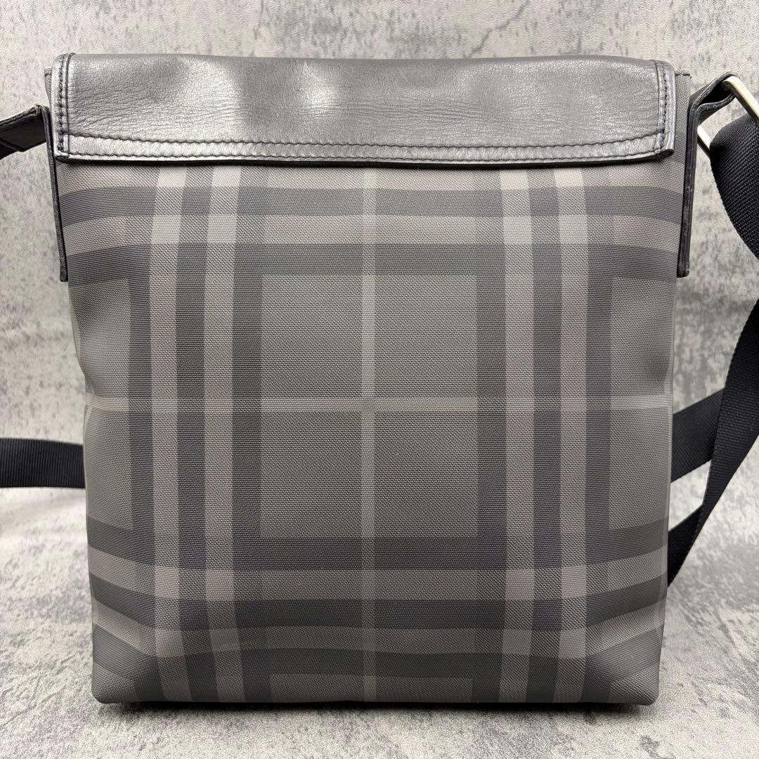 バーバリーロンドン メガチェック メッセンジャーバッグ レザー ナイロン 肩掛け