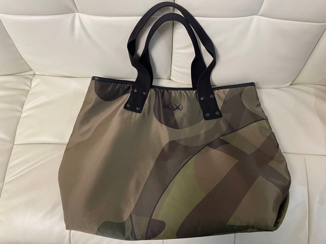 sacai×kaws トートバッグ