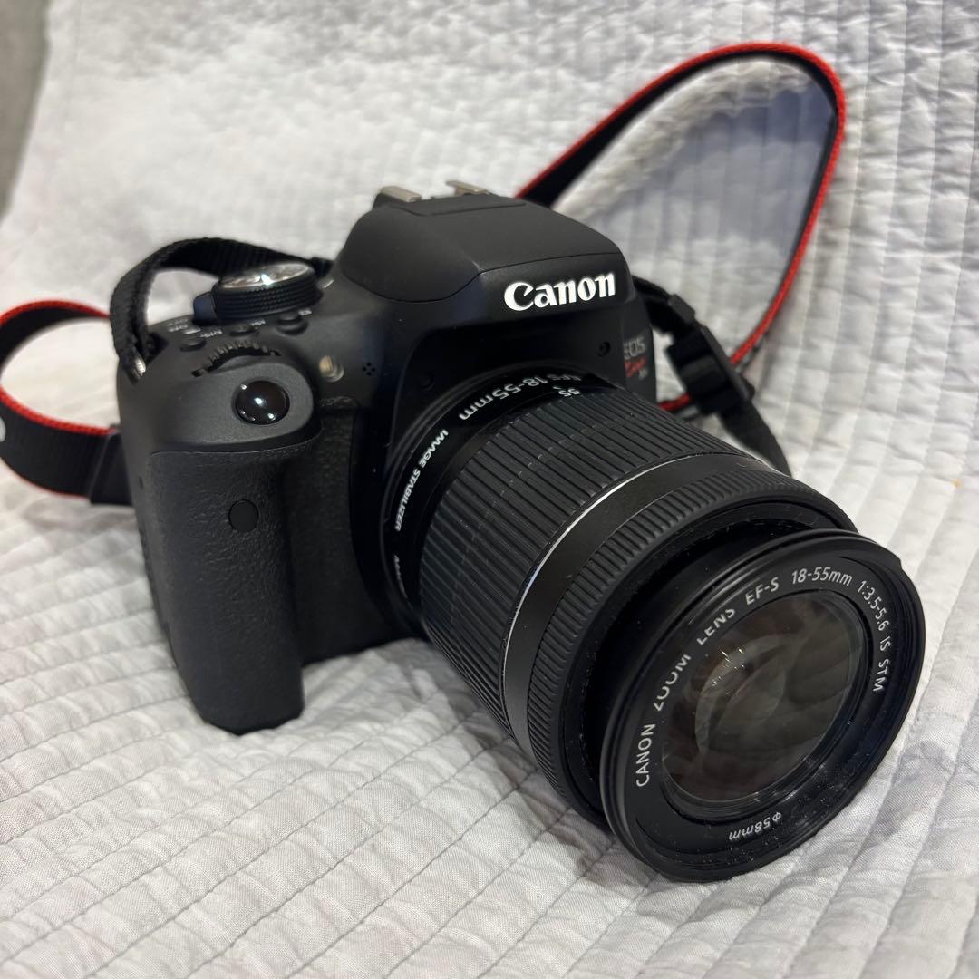 Canon EOS Kiss X8i デジタル一眼レフカメラ