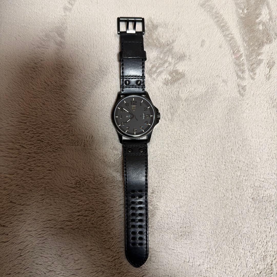 美品稼働中 LUMINOX ブラック アナログ時計