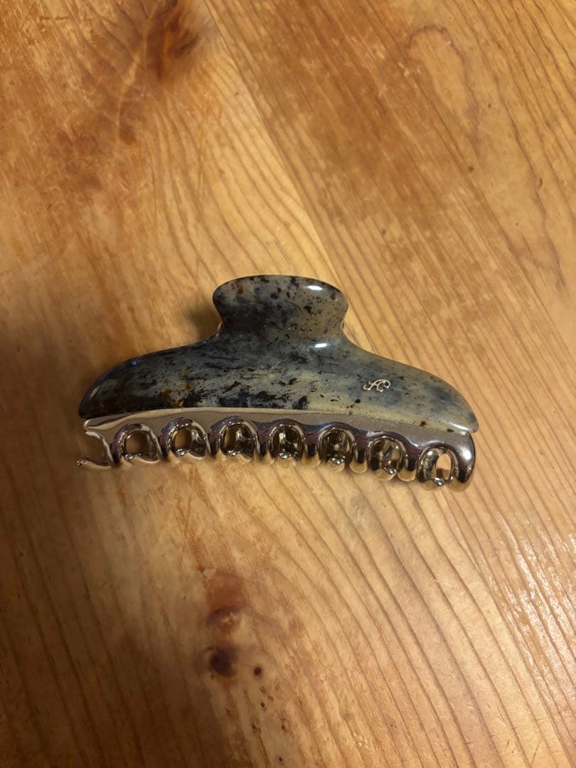 べっ甲￼グレーとシルバーのヘアクリップ