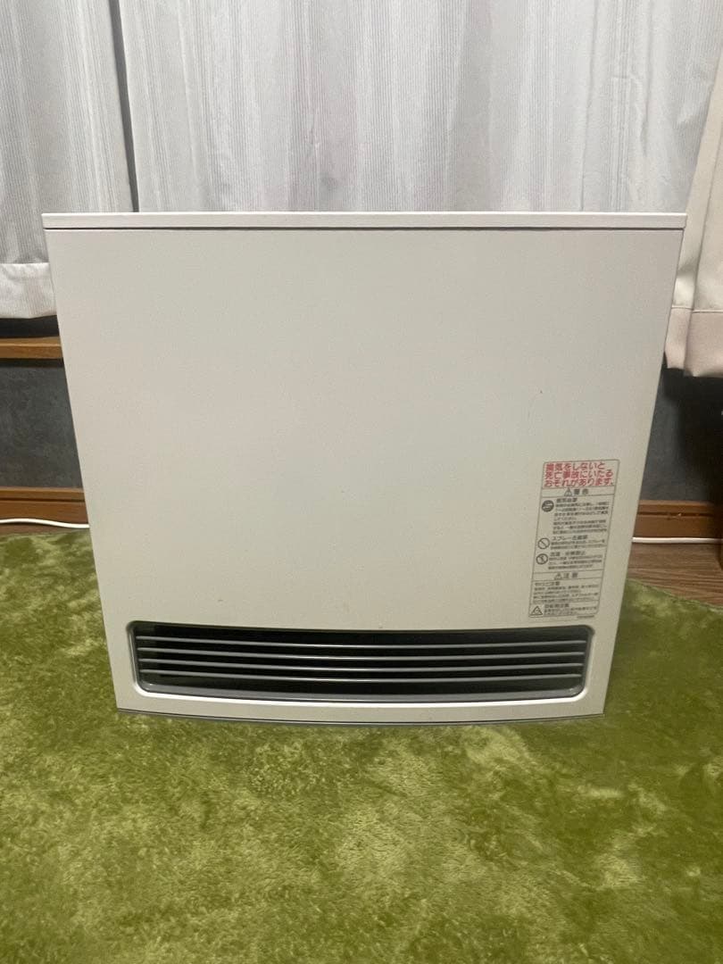ガスファンヒーター ホワイト デジタル操作プロパン