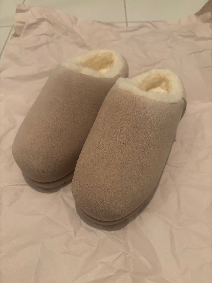 靴 UGG W PUMPED SLIDE 22