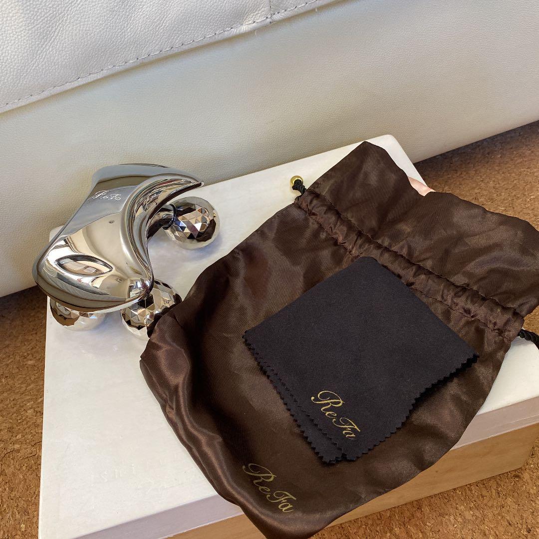 リファフォーボディ、専用収納袋・クロス付き