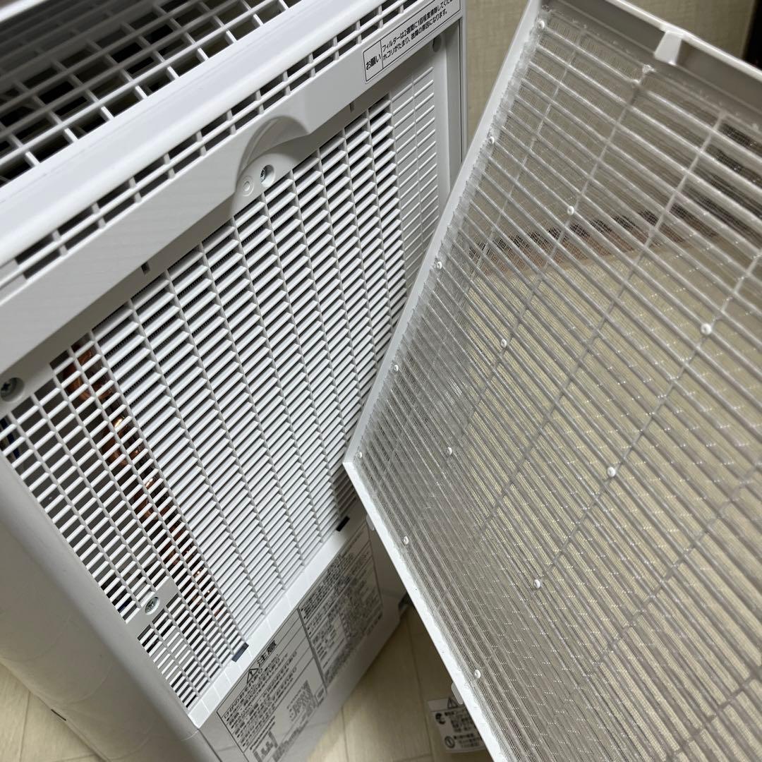 Panasonic ハイブリッド　除湿機　F-THVX120