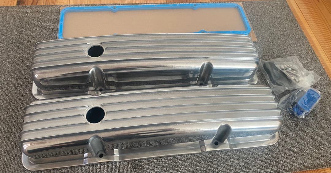 シボレー　スモールブロック　V8 283-350 用　バルブカバー　ショート