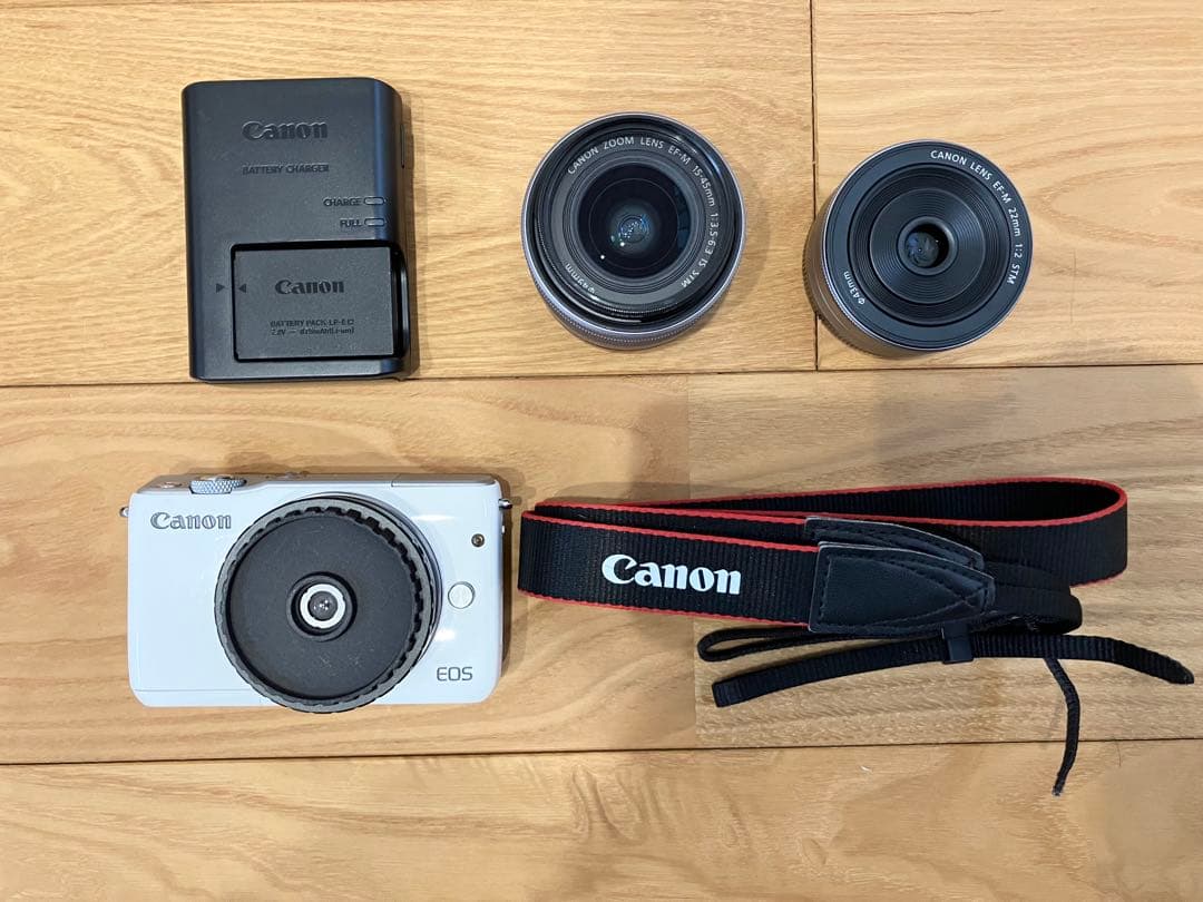 Canon EOS M10 ホワイト レンズ2本付き