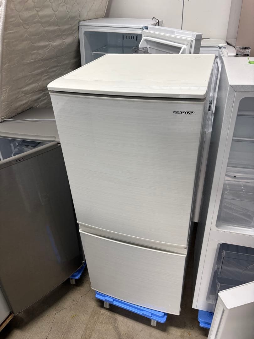 冷蔵庫　シャープ　2020年　SJ-GD14F-WＴ