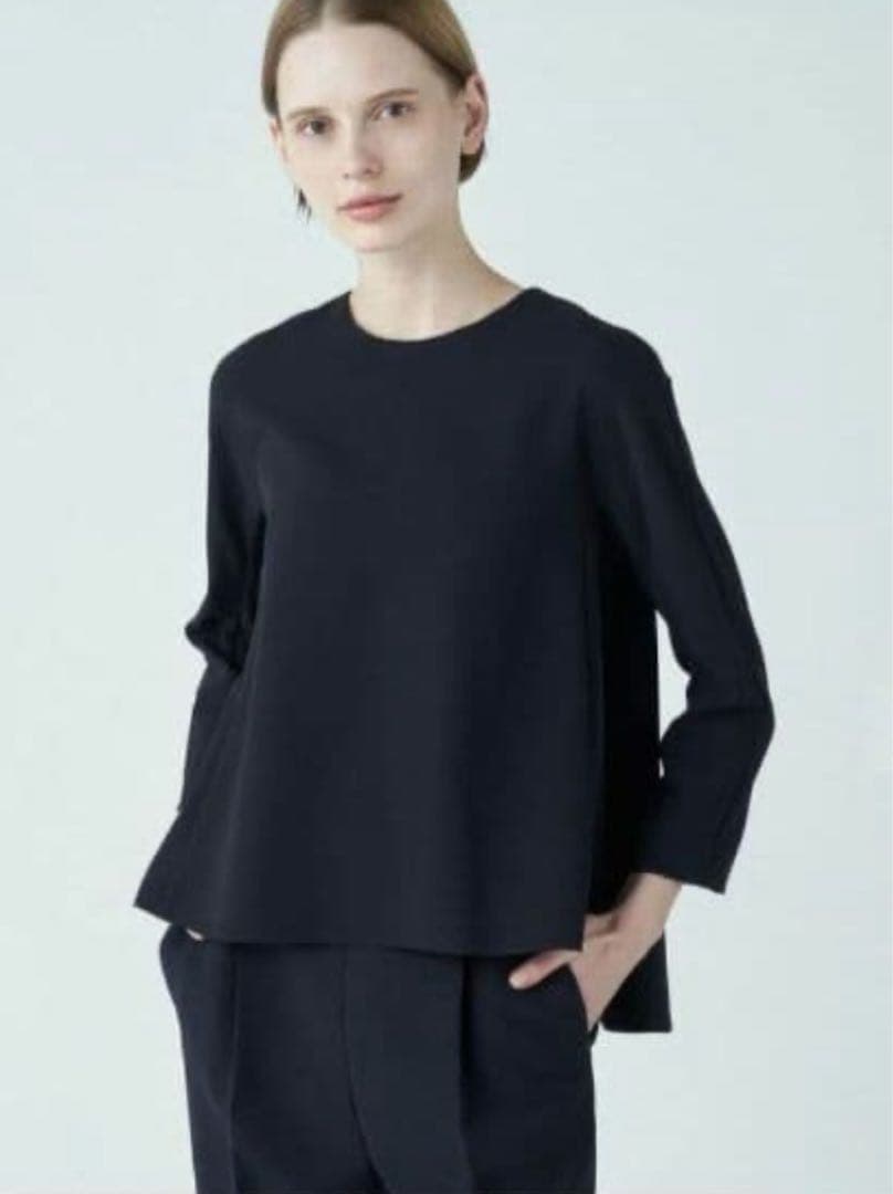 TOMORROWLAND　ドライダブルクロス クルーネックプルオーバー　ネイビー