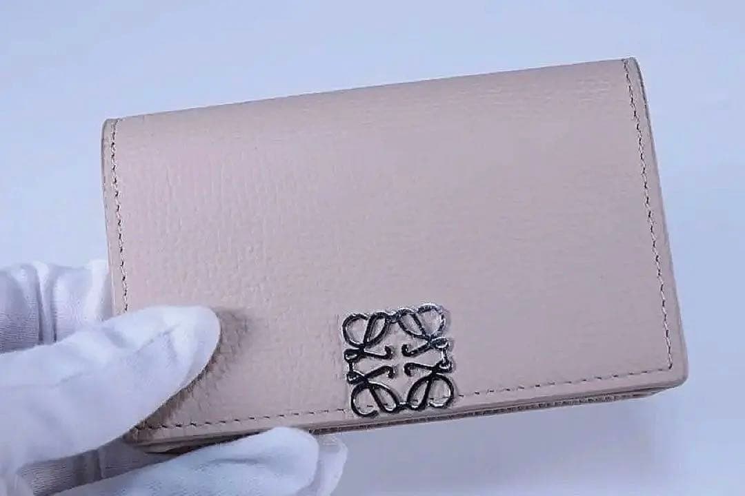 LOEWE レザー名刺入れ ロゴ付き