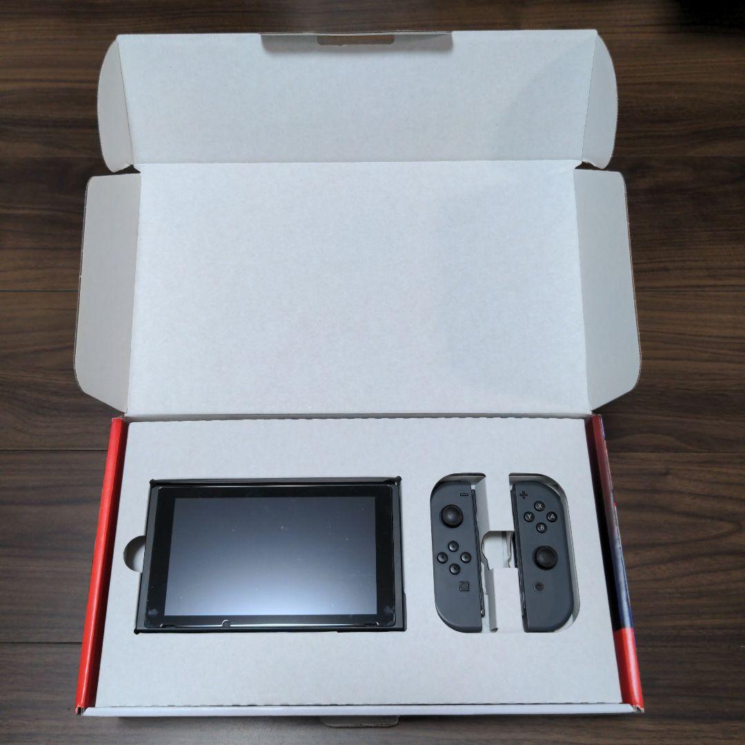 Nintendo Switch 本体 ブラック(128GBのSDカード付)