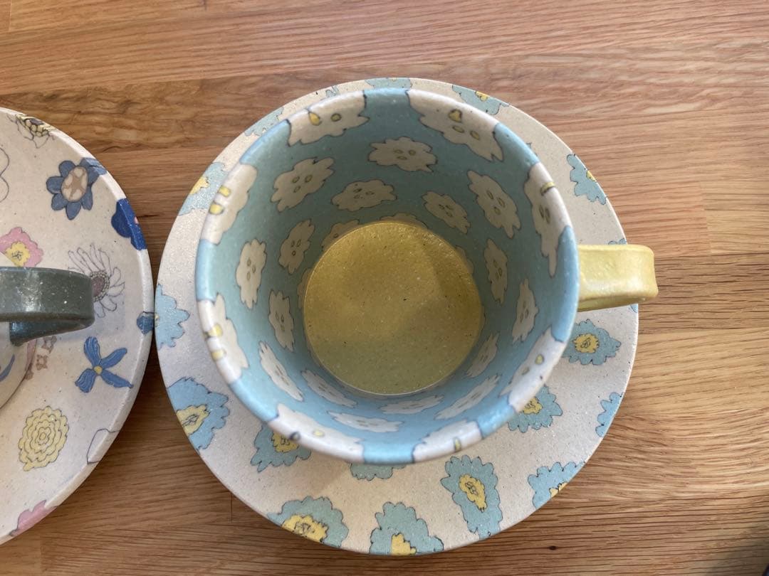 作家　田中ちあき　カップ　ソーサー　2つ