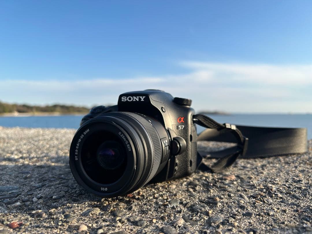 Sony α57 デジタル一眼レフカメラ【ジャンク】