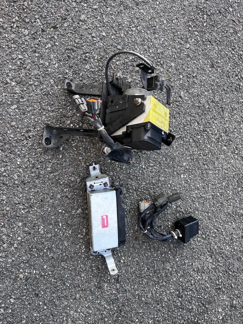 FD3S 5型 ABSユニット・ABSコンピューター