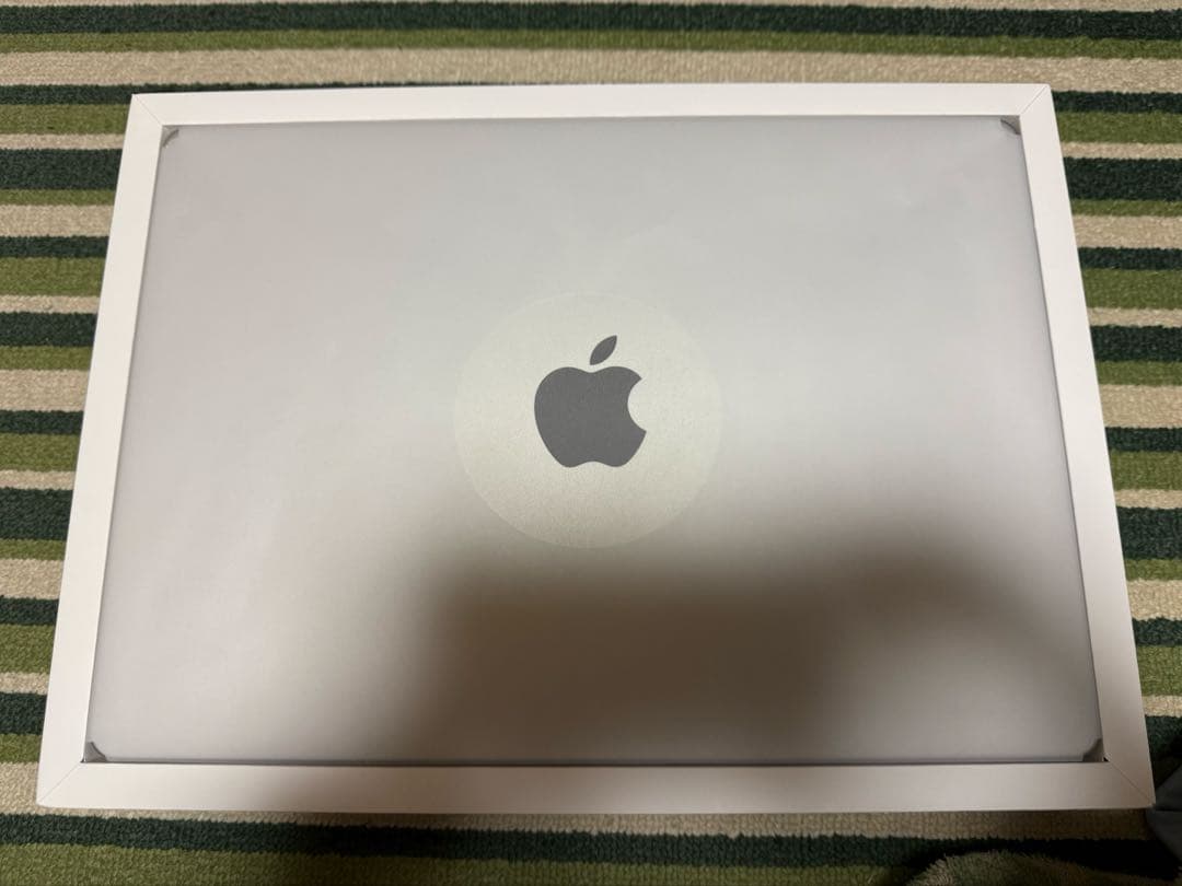 【美品】MacBook Pro 14インチ 16GB / 512GB シルバー