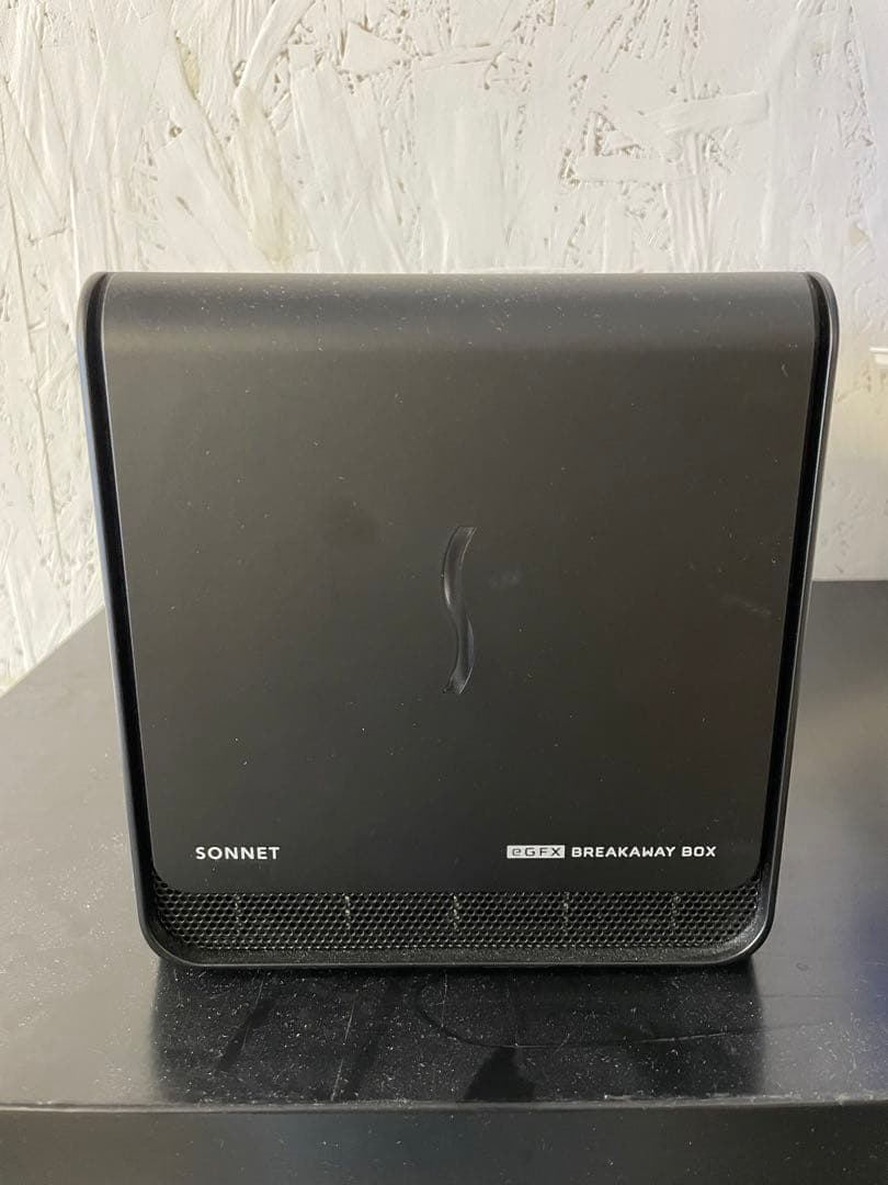 グラフィックボード・グラボ・ビデオカード eGFX Breakway Box 350/RADEON RX VEGA 56