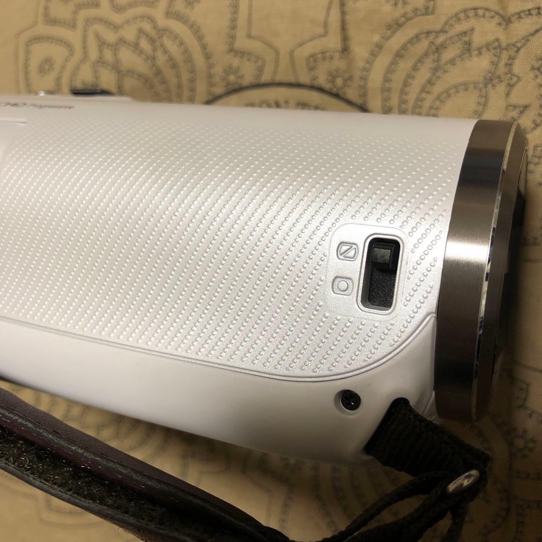 極美品 Panasonic HC-V360M ホワイト ビデオカメラ